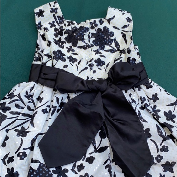 NWT Classic Occasion/Holiday Dress - Picture 3 of 5